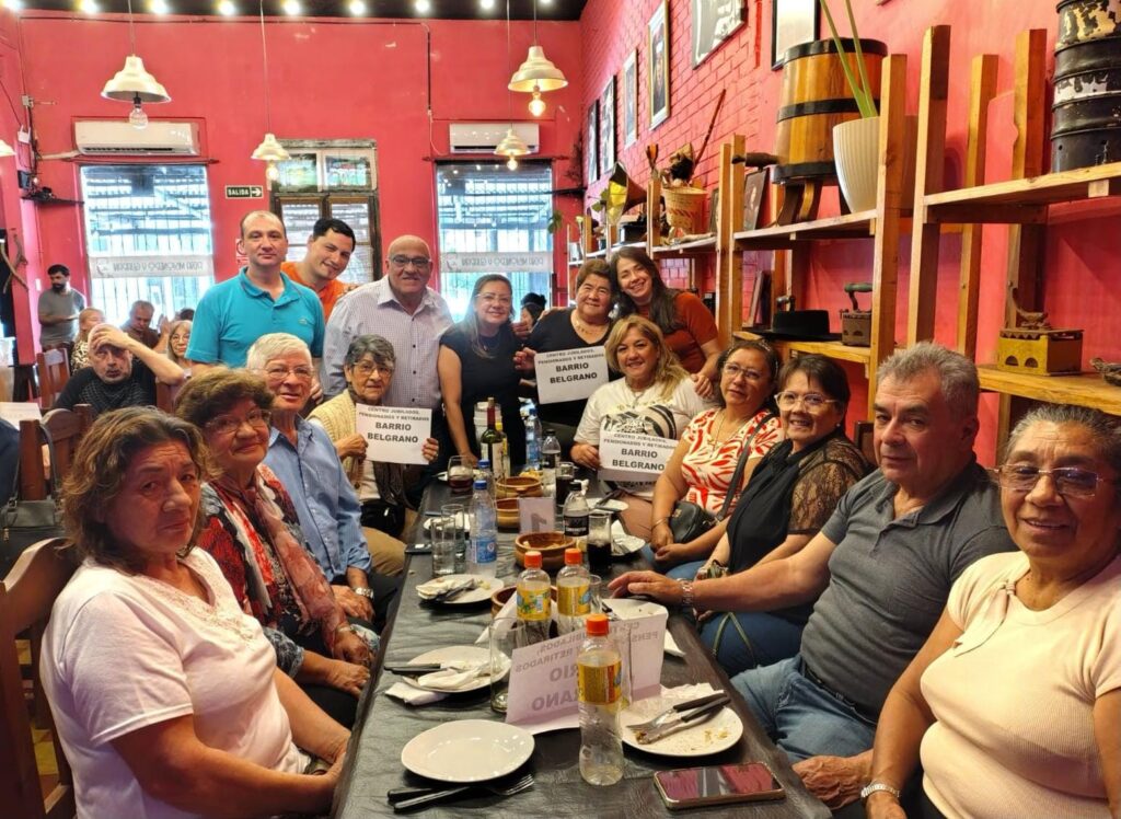 La peña de cada semana es un espacio de disfrute para los adultos mayores de nuestra obra social🎉 imagen-14
