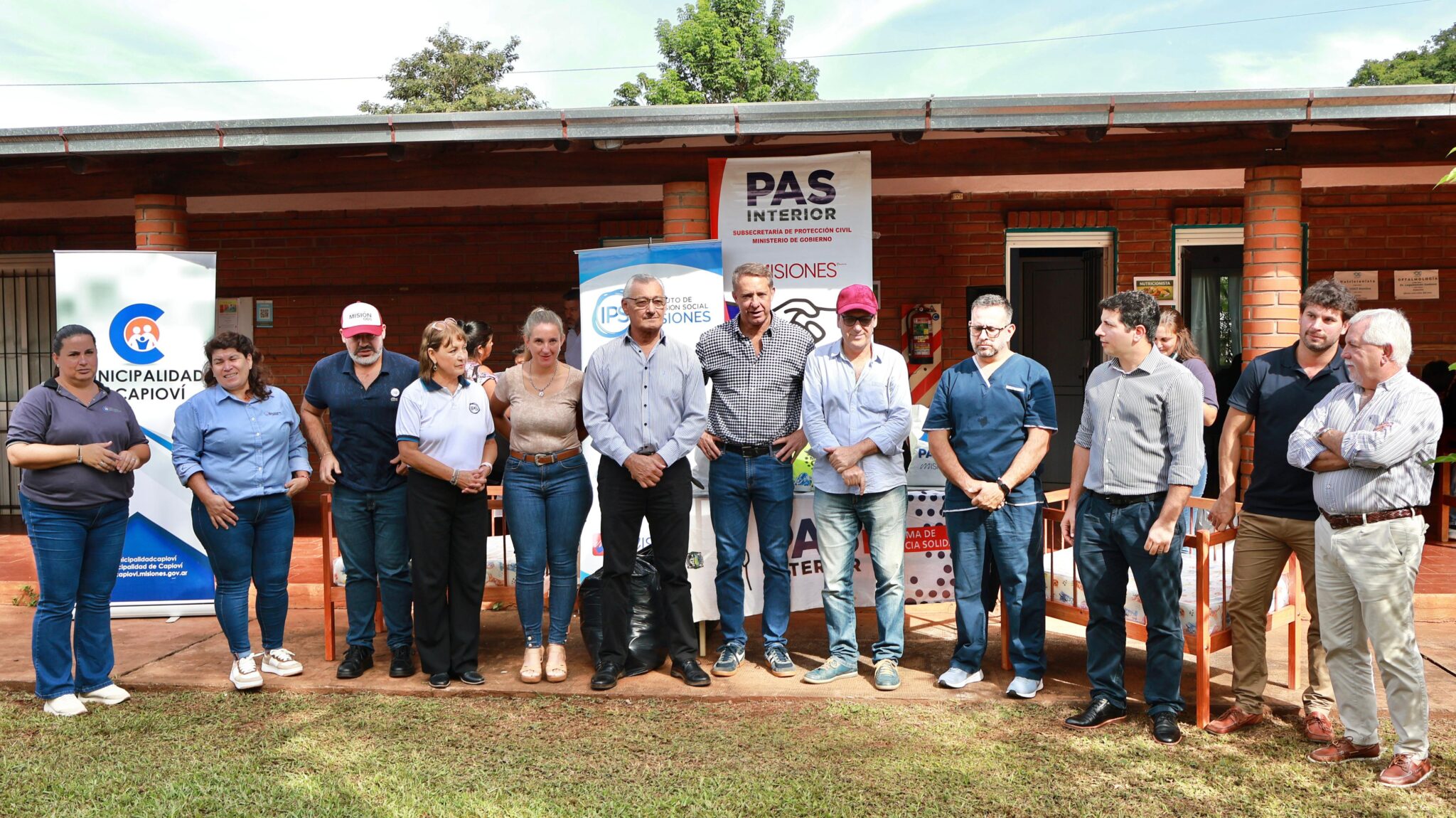 👥 El equipo PAS Interior del IPS participó de un nuevo operativo en el Centro Integral Comunitario de la localidad de Capioví 37 👥 El equipo PAS Interior del IPS participó de un nuevo operativo en el Centro Integral Comunitario de la localidad de Capioví imagen-36