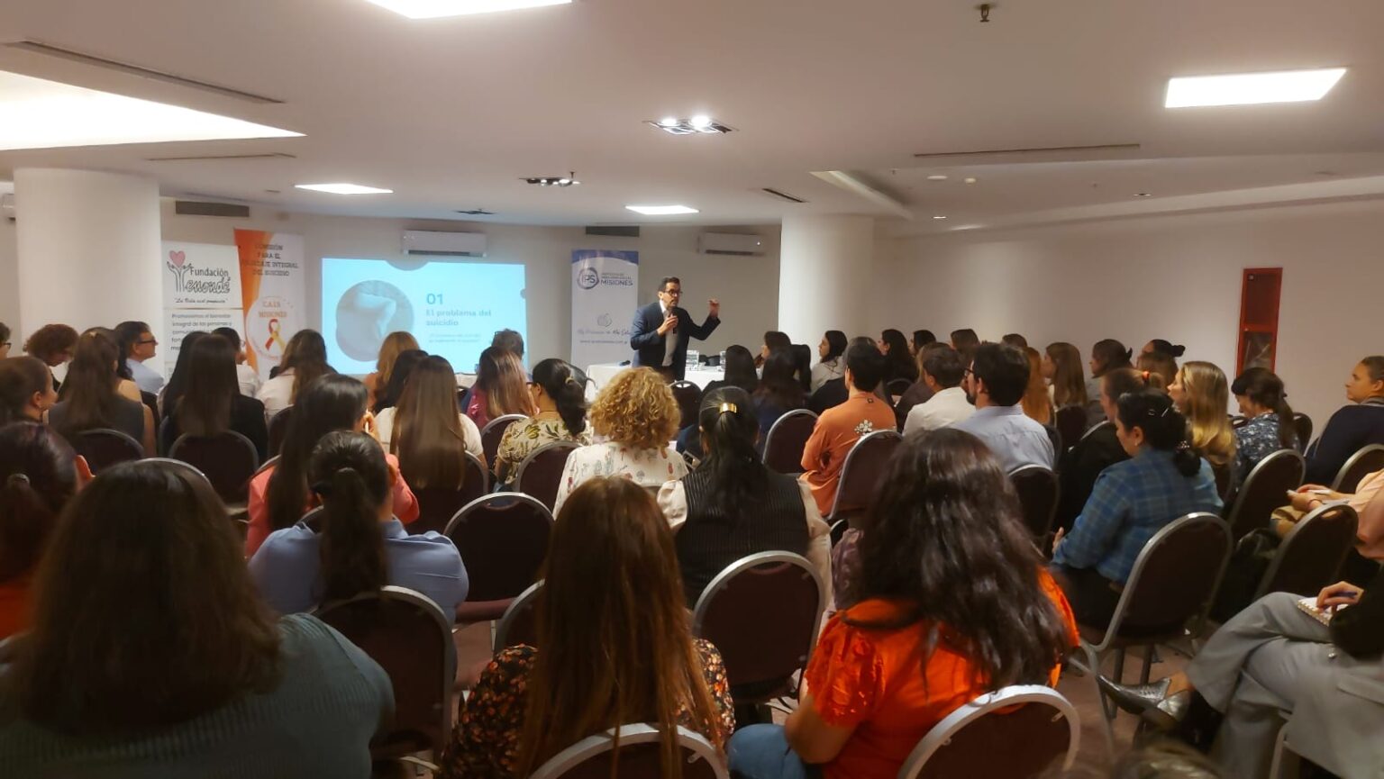𝗖𝗢𝗡𝗗𝗨𝗖𝗧𝗔 𝗦𝗨𝗜𝗖𝗜𝗗𝗔: 𝗖𝗔𝗣𝗔𝗖𝗜𝗧𝗔𝗥𝗦𝗘 𝗣𝗔𝗥𝗔 𝗣𝗥𝗘𝗩𝗘𝗡𝗜𝗥 imagen-20
